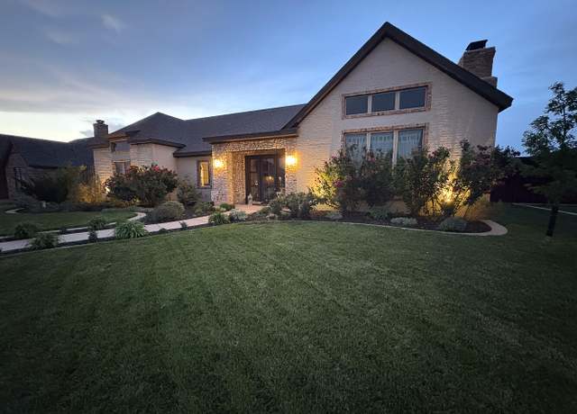 Property at 5902 112th St, Lubbock, TX 79424, 4 beds, 3 baths