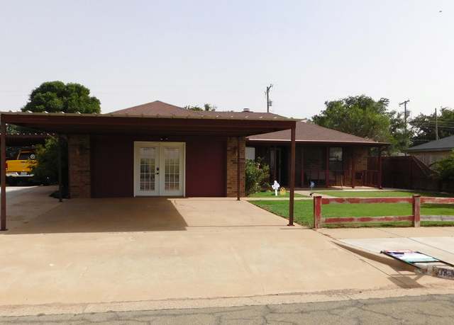 Property at 925 Bradley St, Lubbock, TX 79403, 4 beds, 2 baths