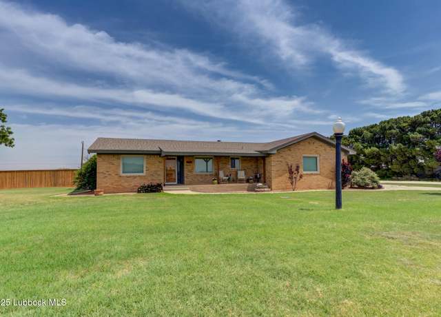 Property at 1904 124th St, Lubbock, TX 79423, 3 beds, 2 baths
