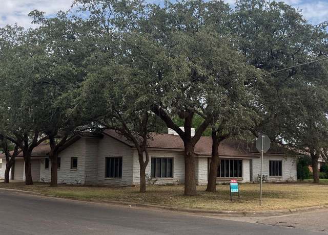 Property at 710 N 17th St, Lamesa, TX 79331, 3 beds, 3 baths