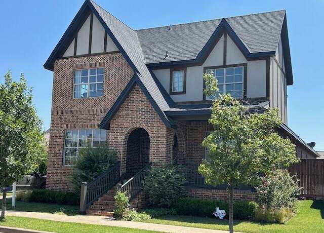 Property at 12112 Topeka Ave, Lubbock, TX 79424, 5 beds, 4 baths