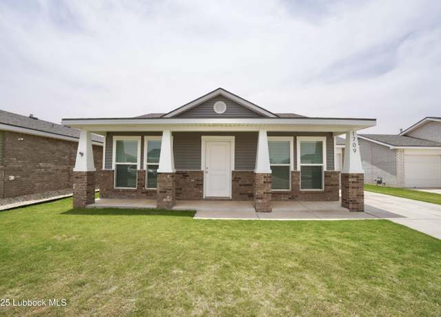 Property at 1709 135th St, Lubbock, TX 79423, 3 beds, 2 baths