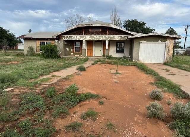 Property at 612 SE 7th St, Morton, TX 79346, 3 beds, 2 baths