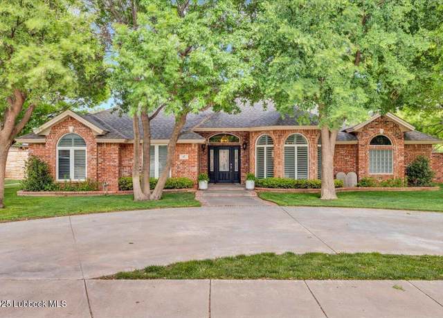Property at 7 Crockett Cir, Levelland, TX 79336, 4 beds, 3 baths