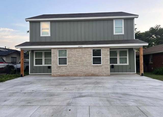 Property at 1920 27th St #2, Lubbock, TX 79411, 3 beds, 3 baths