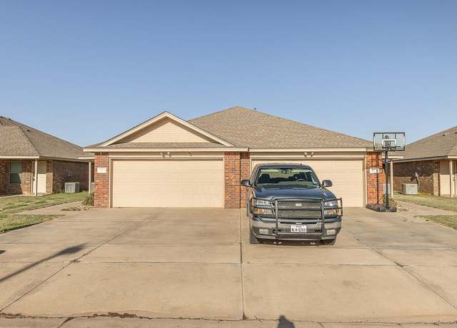 Property at 6708 Oakridge Ave, Lubbock, TX 79424, 6 beds, 4 baths