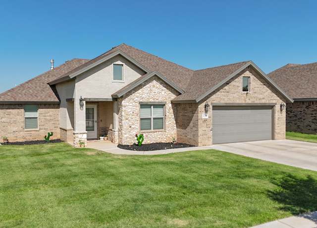 Property at 12208 Knoxville Ave, Lubbock, TX 79423, 4 beds, 3 baths