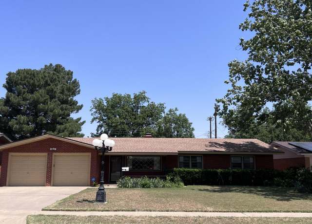 Property at 2304 54th St, Lubbock, TX 79412, 3 beds, 2 baths