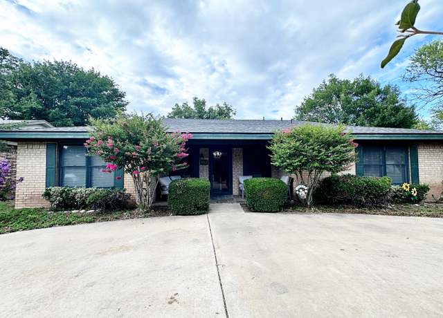 Property at 5712 70th Pl, Lubbock, TX 79424, 3 beds, 2 baths