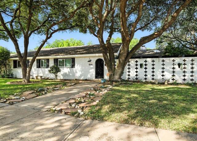 Property at 3611 Knoxville Dr, Lubbock, TX 79423, 3 beds, 2 baths