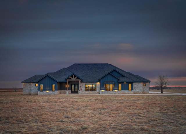 Property at 10011 County Road 6100, Shallowater, TX 79363, 4 beds, 3.5 baths
