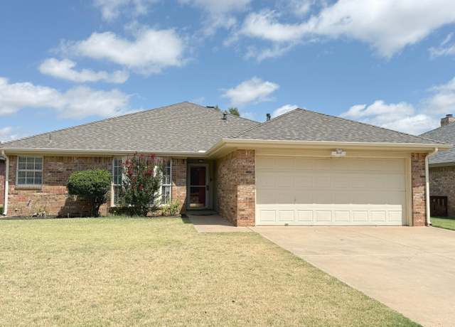 Property at 5422 69th St, Lubbock, TX 79424, 3 beds, 2 baths