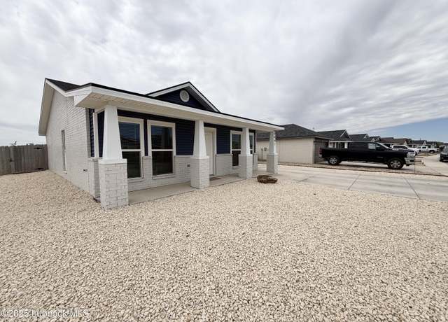 Property at 1901 134th St, Lubbock, TX 79423, 3 beds, 2 baths