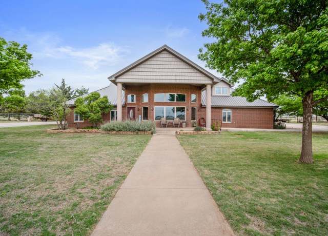 Property at 9002 Woodrow Rd, Wolfforth, TX 79382, 4 beds, 3.5 baths