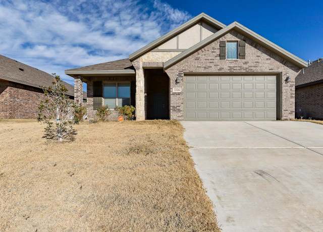Property at 2326 104th St, Lubbock, TX 79423, 3 beds, 2 baths