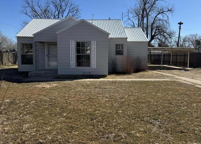 Property at 203 S Grain Ave, Crosbyton, TX 79322, 2 beds, 1 bath