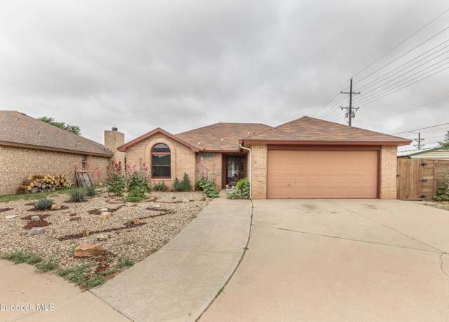 Property at 402 Kewanee Ave, Lubbock, TX 79416, 3 beds, 2 baths