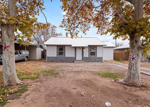 Property at 124 E 14th St, Littlefield, TX 79339, 4 beds, 2 baths