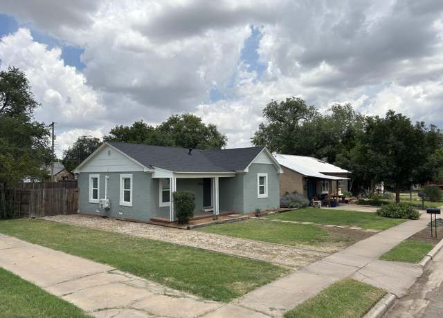 Property at 2214 25th St, Lubbock, TX 79411, 2 beds, 1 bath