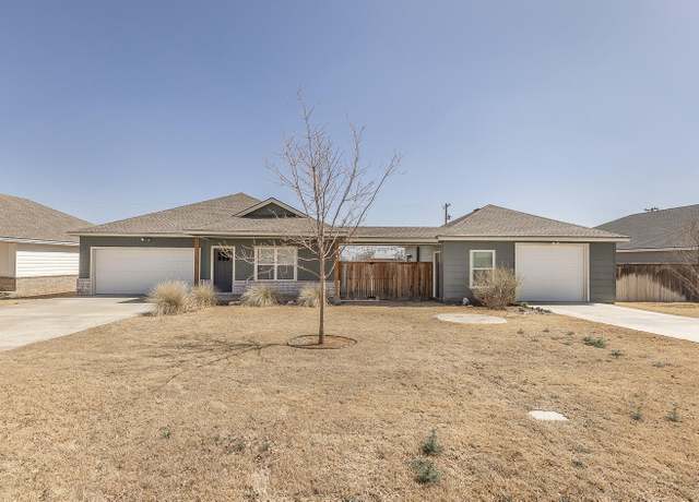 Property at 1550 S 11th St, Slaton, TX 79364, 4 beds, 2.5 baths