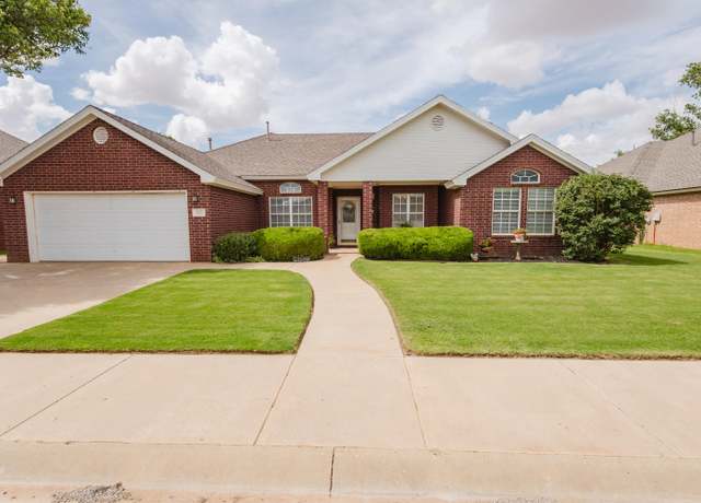 Property at 208 Sooner St, Wolfforth, TX 79382, 4 beds, 2 baths