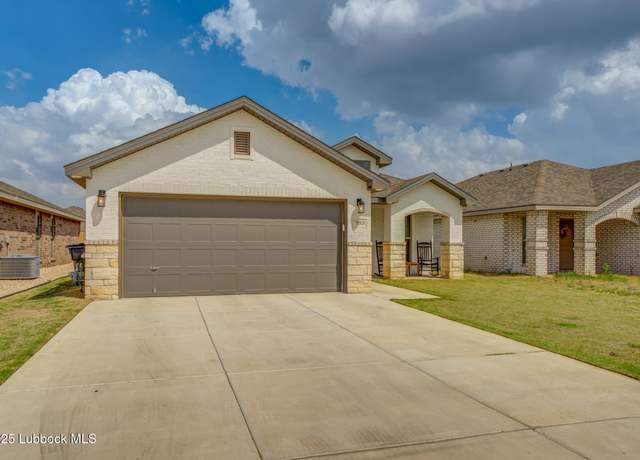 Property at 3213 Virginia Ave, Lubbock, TX 79407, 3 beds, 2 baths