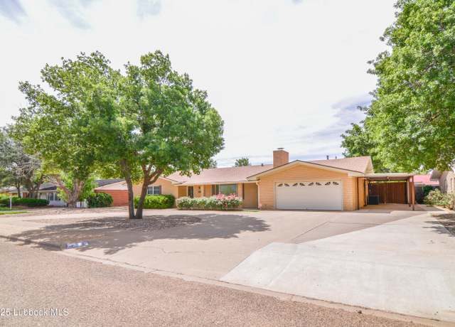 Property at 809 7th St, Wolfforth, TX 79382, 3 beds, 2 baths