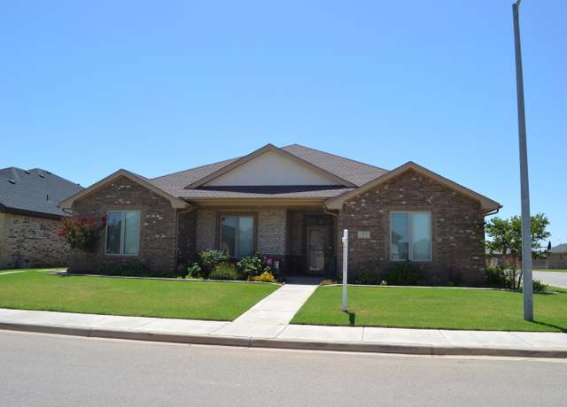 Property at 711 N 3rd St, Wolfforth, TX 79382, 4 beds, 2.5 baths