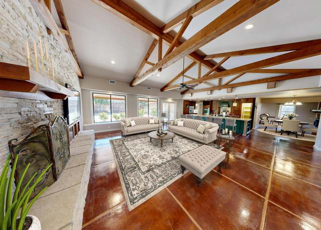 Property at 5412 20th St, Lubbock, TX 79407, 4 beds, 3.5 baths