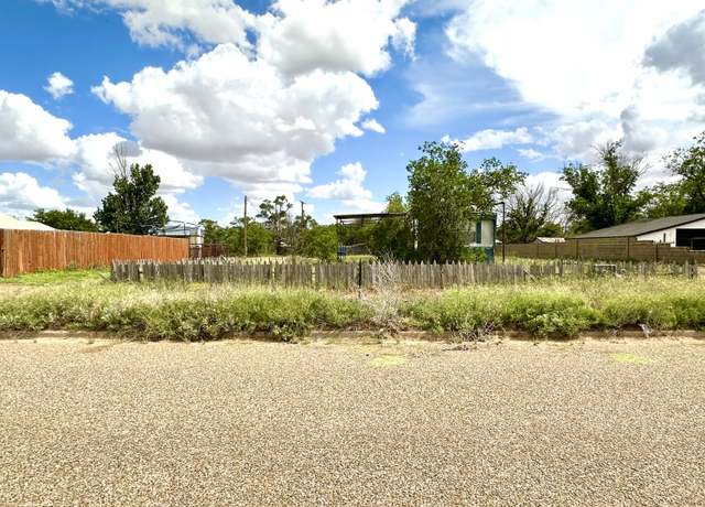 Property at 1719 S 5th St, Tahoka, TX 79373