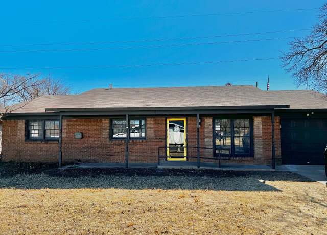 Property at 1707 71st St, Lubbock, TX 79412, 3 beds, 2 baths