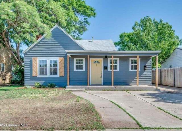 Property at 1910 26th St, Lubbock, TX 79411, 5 beds, 4 baths