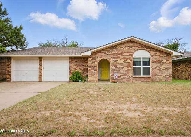 Property at 5536 1st Pl, Lubbock, TX 79416, 3 beds, 2 baths