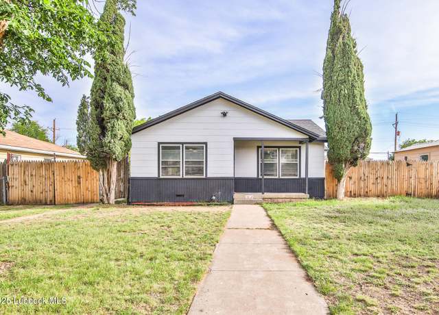 Property at 2014 60th St, Lubbock, TX 79412, 2 beds, 1 bath