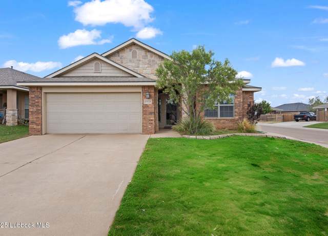 Property at 6918 95th St, Lubbock, TX 79424, 4 beds, 2 baths