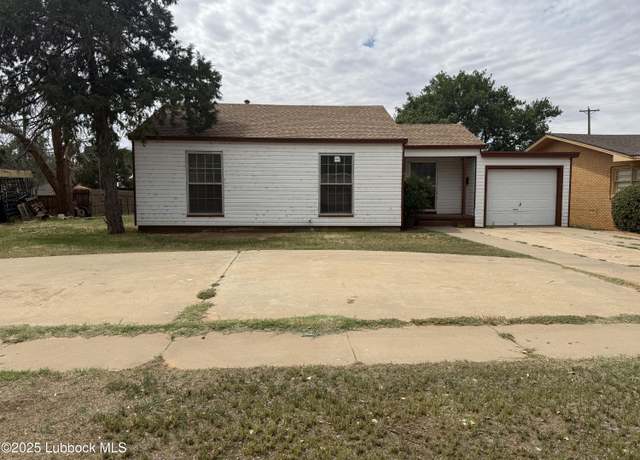 Property at 604 E Reppto St, Brownfield, TX 79316, 2 beds, 1 bath
