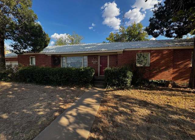 Property at 807 N 13th St, Lamesa, TX 79331, 3 beds, 3 baths