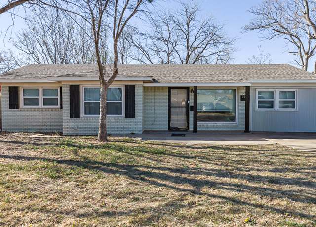 Property at 2203 37th St, Lubbock, TX 79412, 4 beds, 2 baths