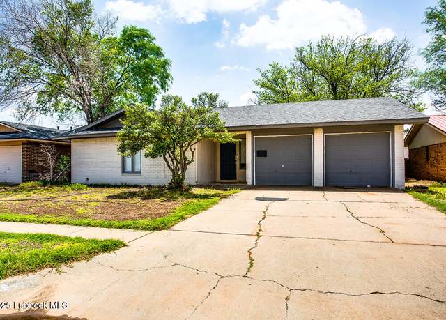 Property at 5509 2nd St, Lubbock, TX 79416, 3 beds, 2 baths
