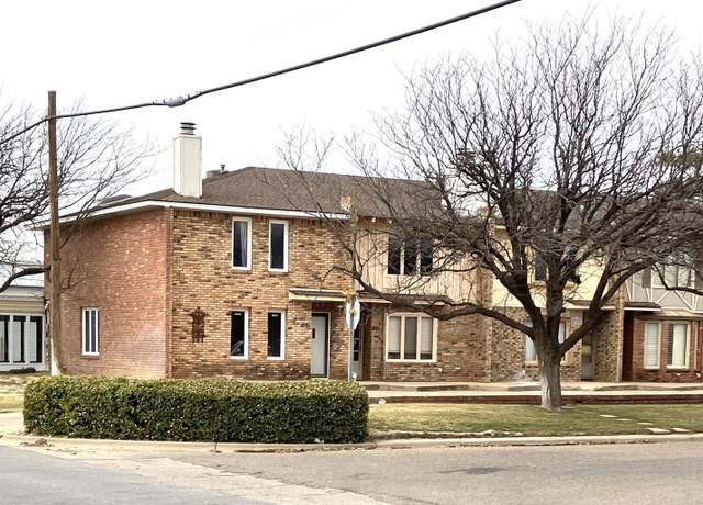 Property at 1001 Jefferson St, Plainview, TX 79072, 2 beds, 1.5 baths