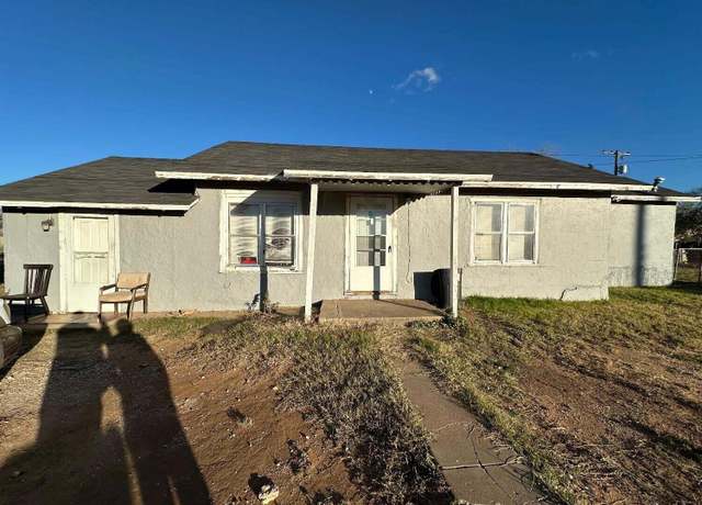 Property at 404 N Boston Ave, Lubbock, TX 79415, 3 beds, 2 baths