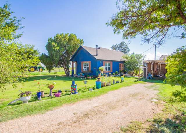 Property at 6425 E Woodrow Rd, Slaton, TX 79364, 2 beds, 1 bath