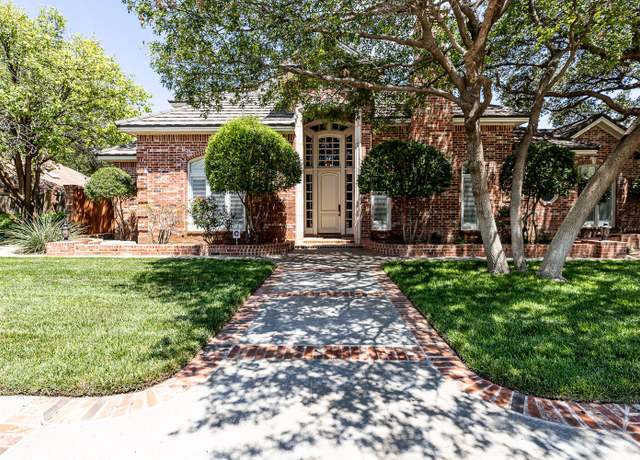 Property at 9701 York Ave, Lubbock, TX 79424, 4 beds, 3.5 baths
