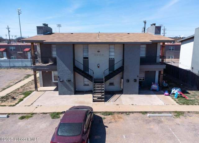 Property at 3208 Salisbury Ave, Lubbock, TX 79410, 8 beds, 4 baths