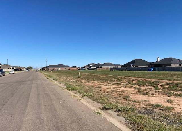 Property at 313 Cowboy Ln, Wolfforth, TX 79382