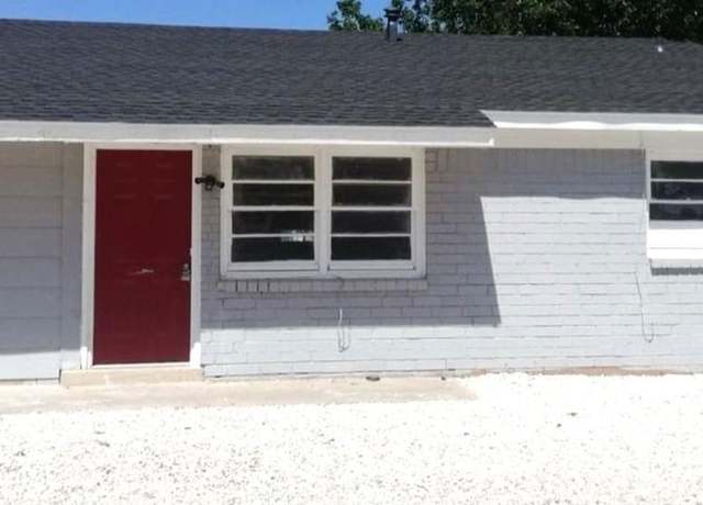 Property at 1710 E Dartmouth St, Lubbock, TX 79403, 6 beds, 2 baths