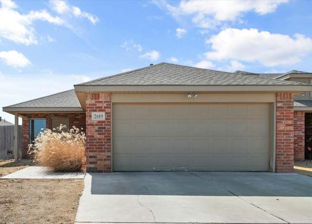 Property at 2619 113th St, Lubbock, TX 79423, 3 beds, 2 baths
