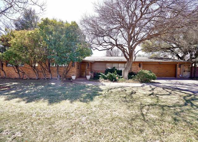 Property at 2515 55th St, Lubbock, TX 79413, 5 beds, 4 baths