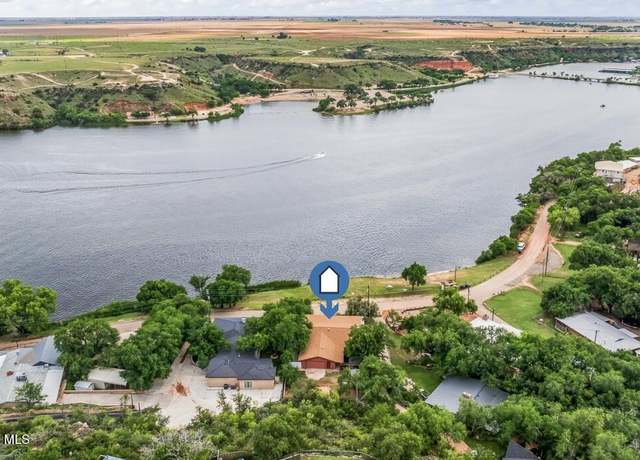 Property at 146 Pony Express Trl, Buffalo Springs, TX 79404, 3 beds, 2.5 baths