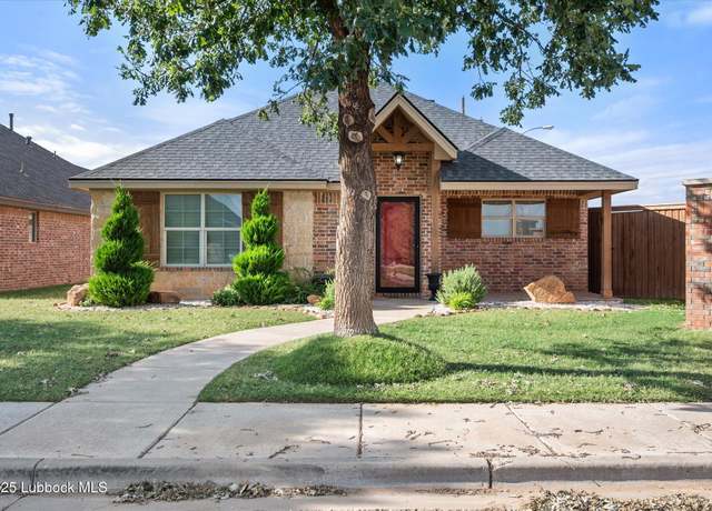 Property at 5802 112th St, Lubbock, TX 79424, 3 beds, 2 baths